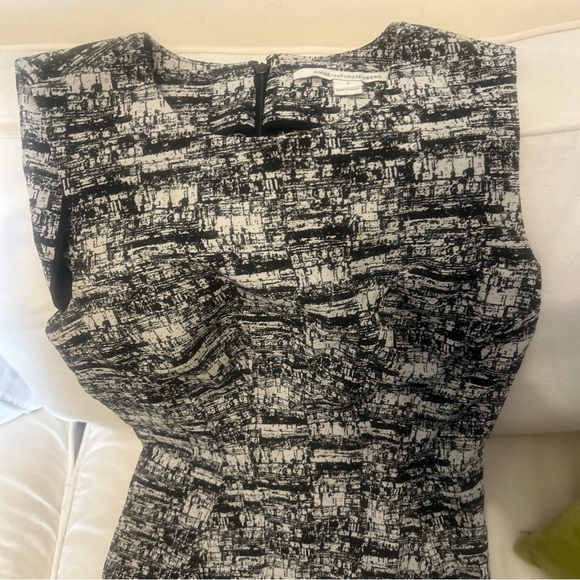 Diane von Furstenberg gorgeous fit & flare black &white sleeveless dress size 4 - Picture 5 of 6